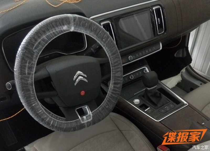 Dongfeng Citro�n C6