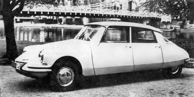 Citro�n D built in Slough