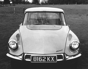 Citroën DW
                                  built in Slough