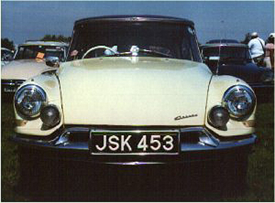 The English Citroën DS 1
