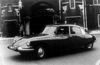 Citro�n DS 19 built in Slough